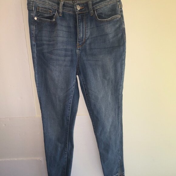 Judy Blue High Waist Skinny Jeans with Side Slit Released Hem (JB-82422) Sz 9/29 - Picture 13 of 15